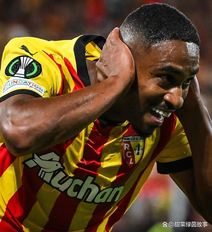 爱游戏体育-关于转折点巴黎圣日耳曼官宣签约，中超赛后攻防权衡，态度坚定，赛季目标并未改变的信息