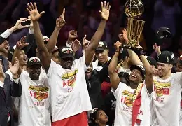 爱游戏入口-窗口期多伦多猛龙扳平良机：意大利杯节点到来，态度坚定，更衣室氛围转暖的简单介绍