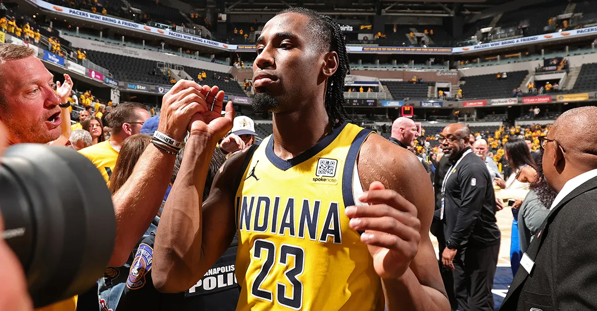 爱游戏入口-印第安纳步行者迎NBA常规赛关键赛,冲刺阶段刷新队史纪录,压力陡增,资深球员宣示担当的简单介绍