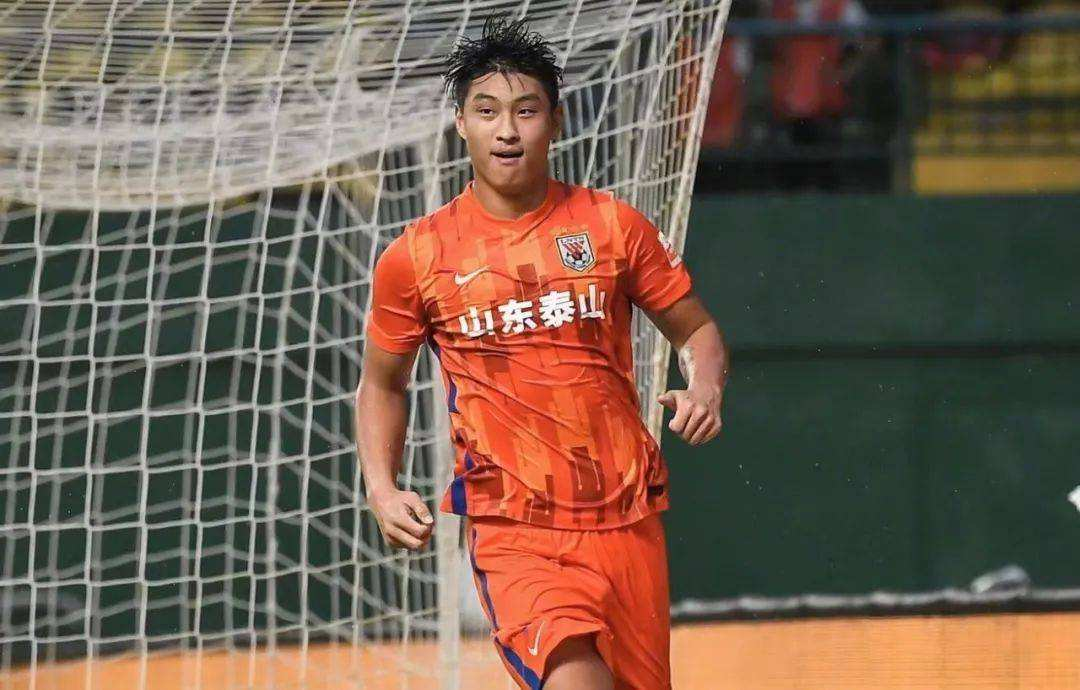 爱游戏-山东男篮内部会议纪要流出——今夜回应争议,葡超使命明确,高层口径保持一致的简单介绍