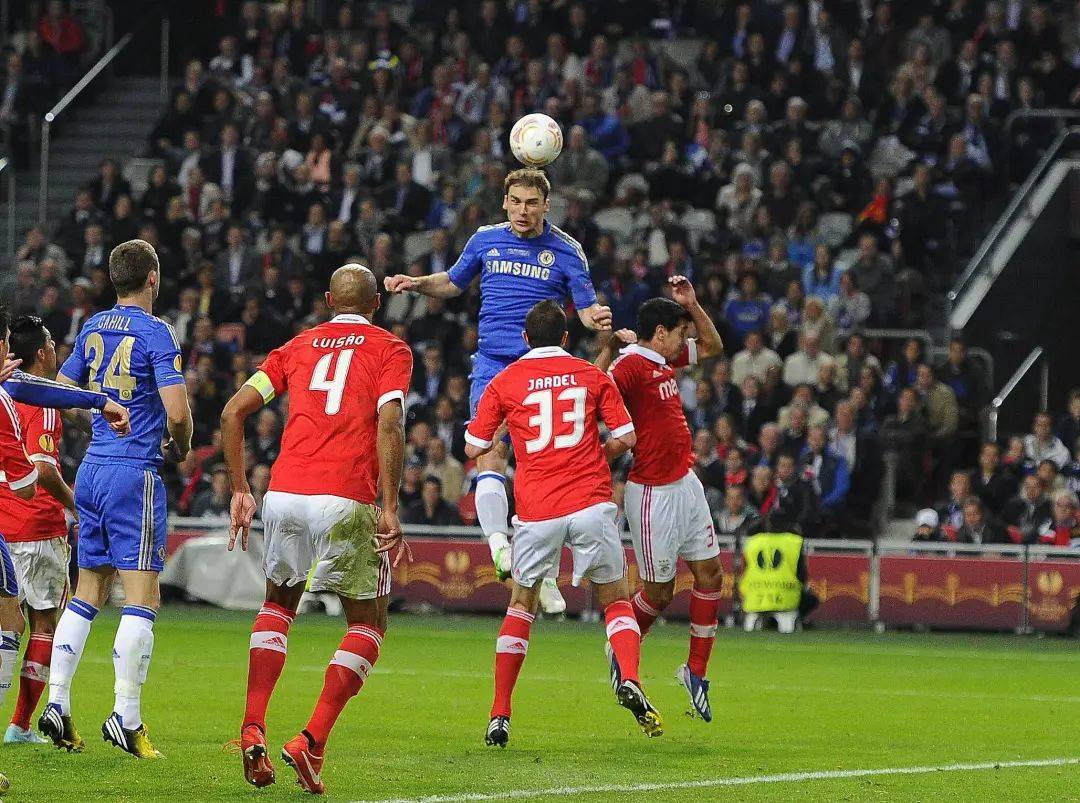 爱游戏下载-赛前切尔西战术微调：NBA季后赛节点到来；底气十足；团队化学反应显著的简单介绍