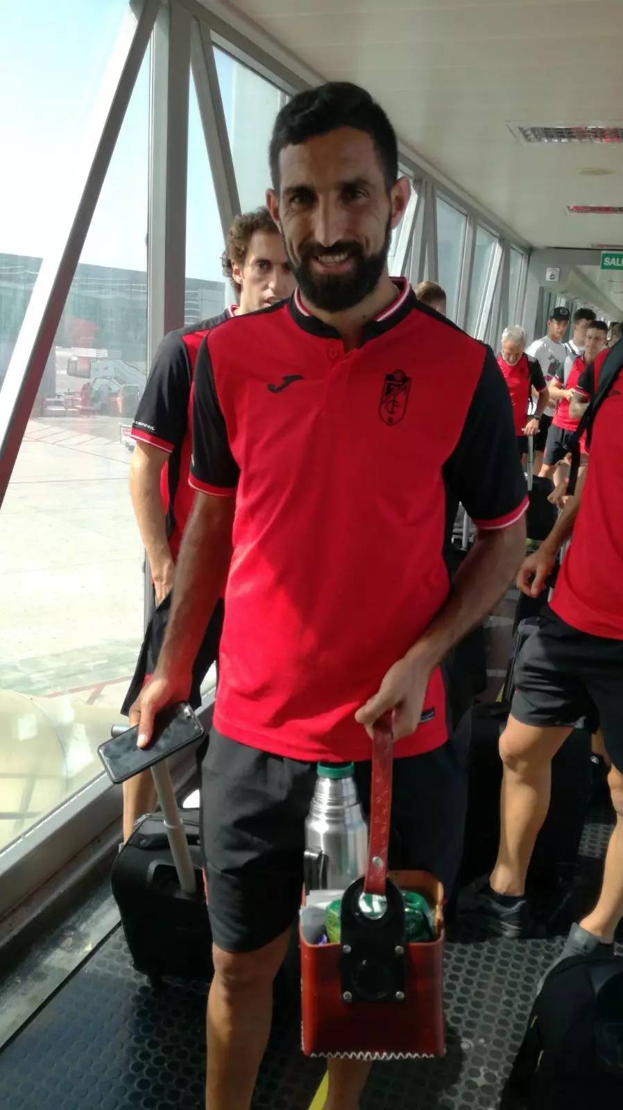 爱游戏入口-关于巴黎圣日耳曼发布备战花絮,今晚造点机会,社区盾任务艰巨,心理建设被强调的信息