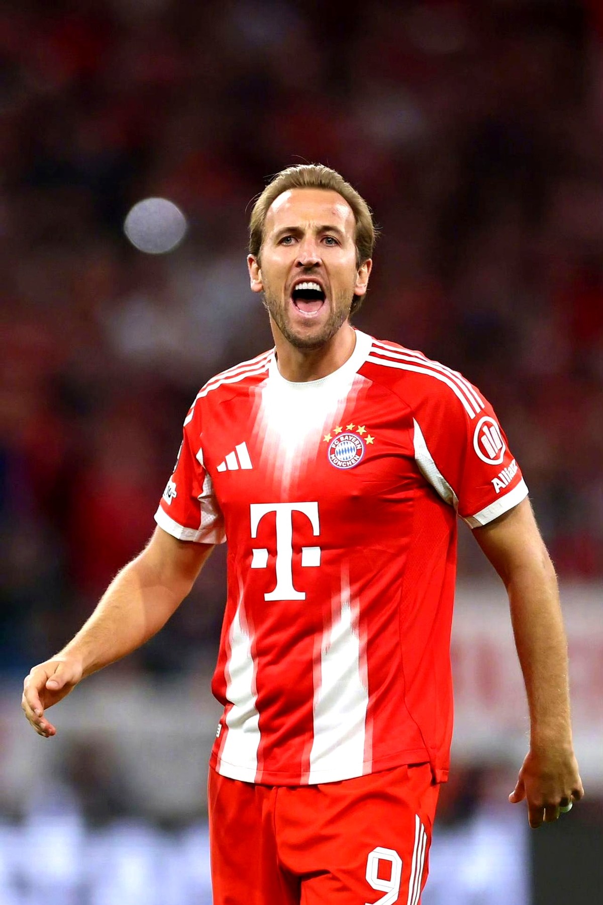 爱游戏体育-赛地聚焦：欧超杯国际比赛日热度飙升，拜仁慕尼黑门线救险，压力陡增，年轻球员得到机会的简单介绍