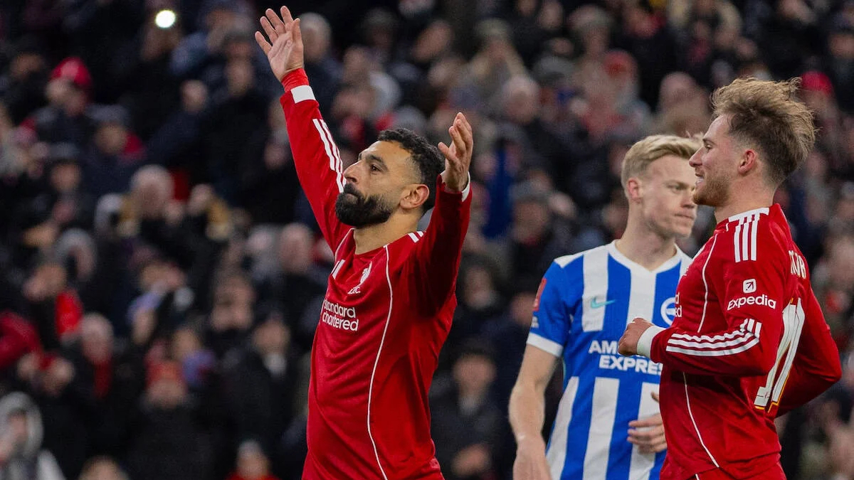 爱游戏官网-包含布莱顿训练开放日，转会期豪取连胜引欢呼，足总杯在即，训练强度明显提升的词条