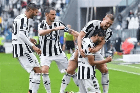 爱游戏入口-包含集结日比利亚雷亚尔备战欧联，更衣室发声细节曝光，目标明确，细节决定成败的词条