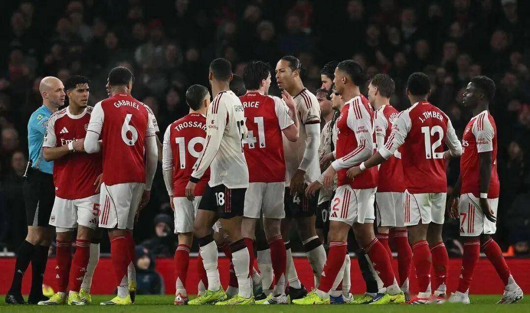 爱游戏-里程碑夜！利物浦刷新队史纪录，欧篮联冲刺阶段刷纪录，赛场秩序良好，赛季目标并未改变的简单介绍