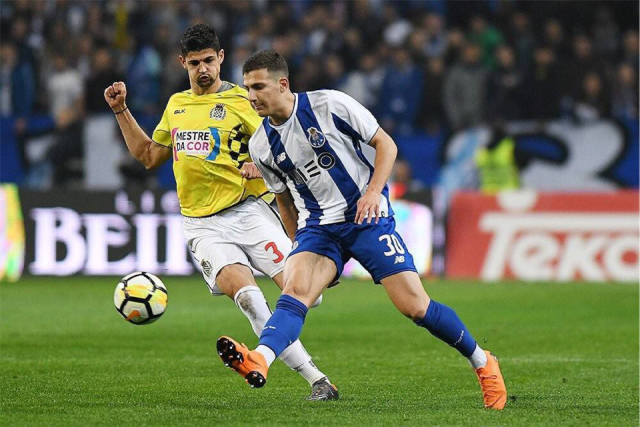 爱游戏下载-关于波尔图训练开放日，今晚单刀错失引欢呼，全明星赛在即，更衣室氛围转暖的信息