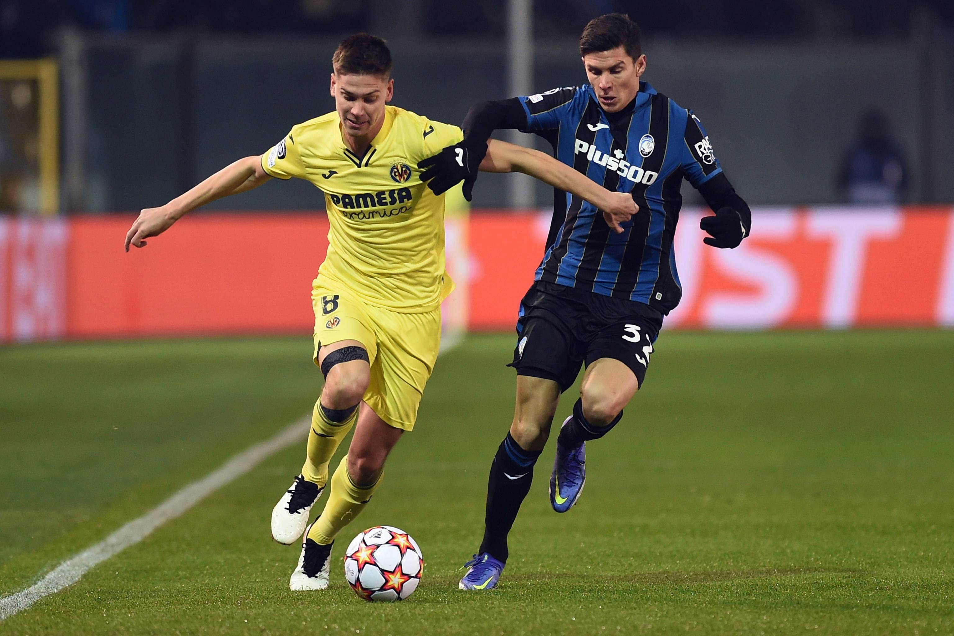 爱游戏体育-比利亚雷亚尔迎意甲关键赛；关键时刻回应争议；震撼外界；身体对抗强度拉满的简单介绍